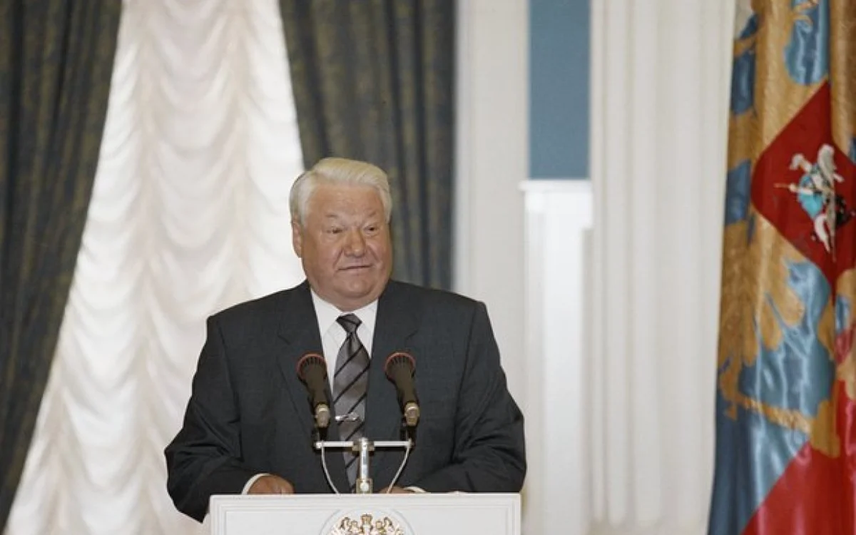 Boris Yeltsin xain olub Rus deputat