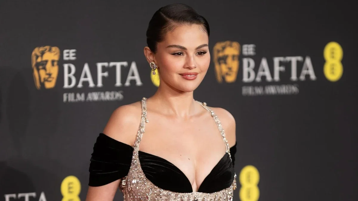 Selenanın BAFTA nın səhnəsindəki bu halı müzakirə yaratdı