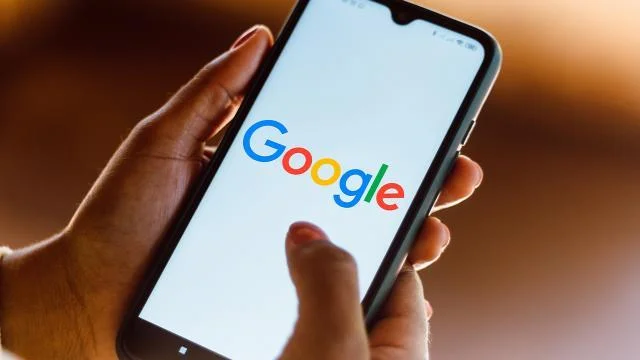 525 ci qəzet Google Rusiyada 3,8 milyon rubl cərimələnib