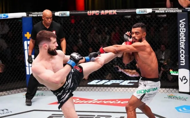 Soydaşımız UFC turnirində uğur qazandı VİDEO