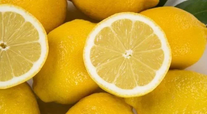 İllərdir səhv bilirikmiş Limonun özü deyil, qoxusu qan təzyiqini aşağı salır