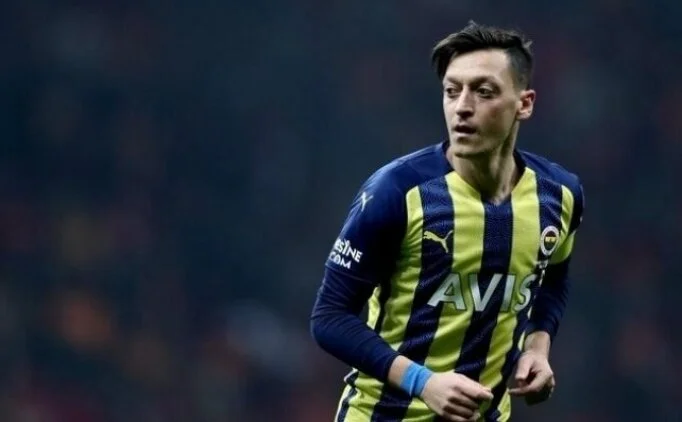 Məsut Özil: Fənərbağça da mənə imkan vermədilər