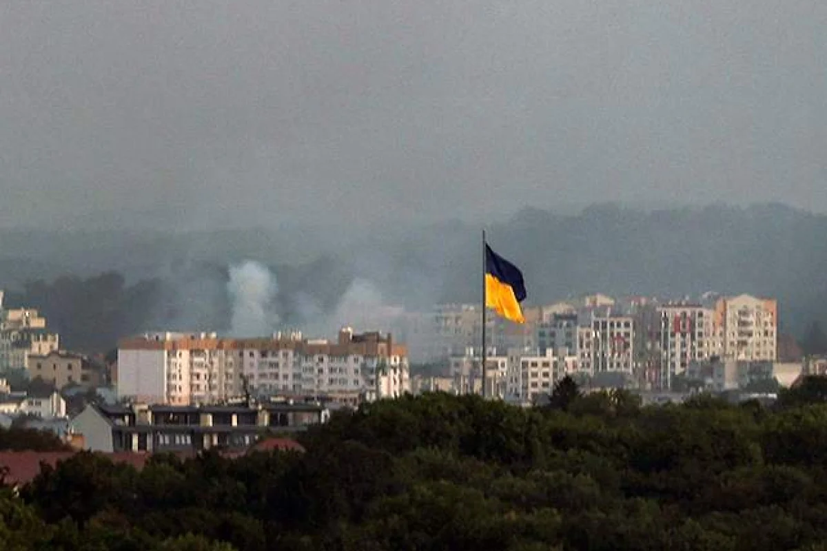 В Киеве сильные взрывы видео