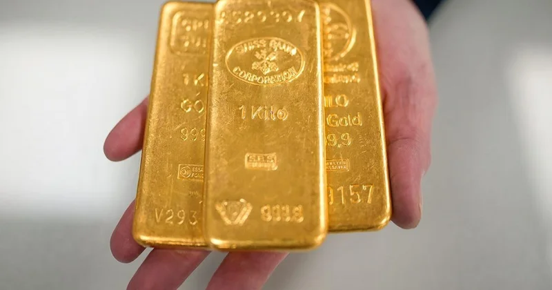 Qızılın qiyməti 5 000 dollardan aşağı enib
