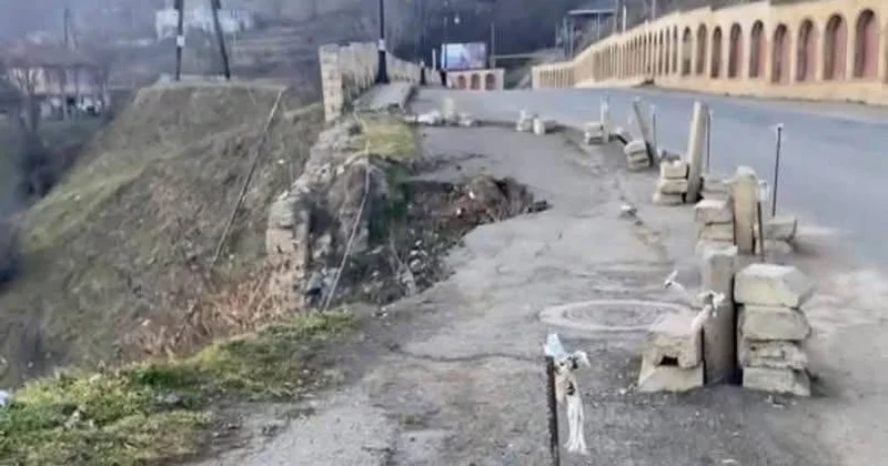 Yardımlı SOS verir: Küçələr palçıq içində, şəhər baxımsızlıqdan çökür