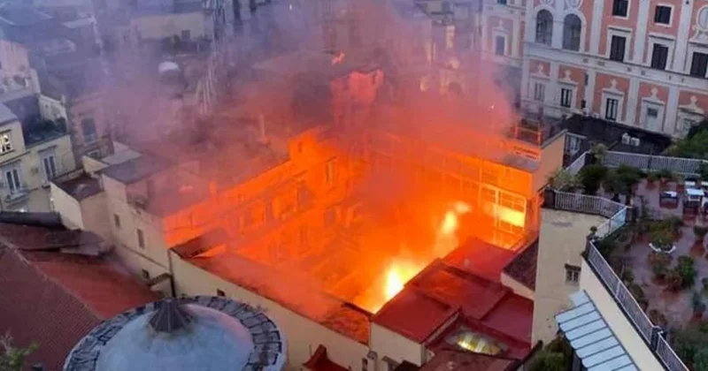 В Неаполе в здании исторического театра произошел пожар, есть пострадавшие