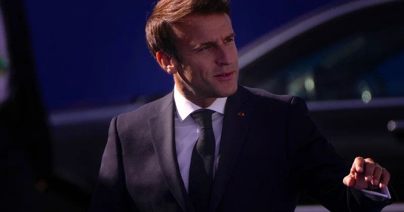 Макрон пригласил Моди на саммит G7 во Франции
