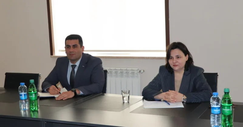 Kənd təsərrüfatı nazirinin müavini Naxçıvanda vətəndaşların müraciətlərini dinləyib