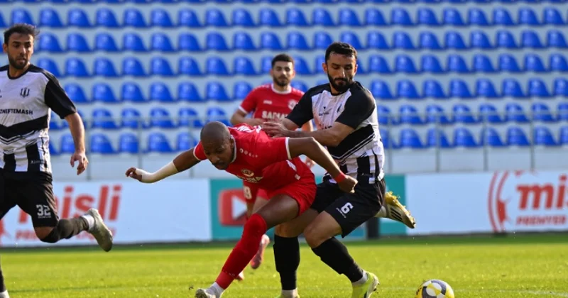 Kapitan: “Elə olur, günlərlə evdən çıxmıram”