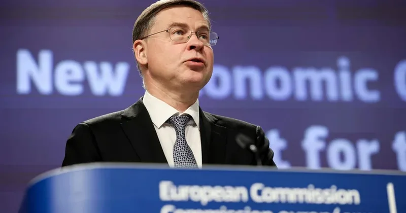 Добровскис: Евросоюз планирует запустить кредитный механизм на €90 млрд для Украины в апреле