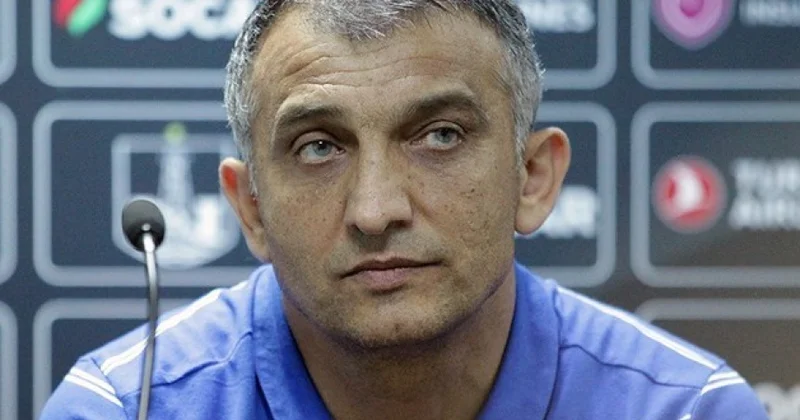 “Qarabağ”ın sabiq baş məşqçisi: “Nyukasl”ın təzyiqindən çıxmaq üçün sürətli keçidlər vacibdir