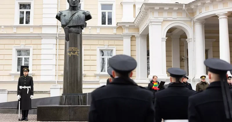 Литва хочет направить в Израиль военного атташе