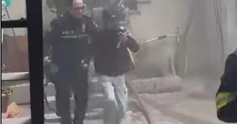 Кадры спасения жителей из горящего дома на "Торговой" ВИДЕО