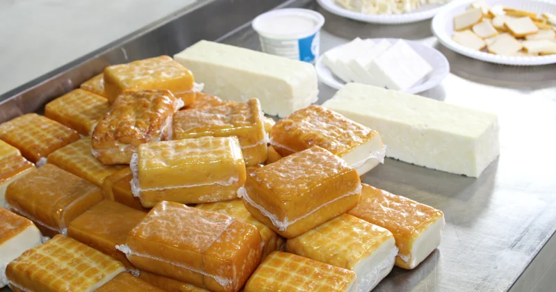 Vegetarianlar üçün yeni dad Əti əvəz edən və qızardıla bilən pendir brendi FOTO