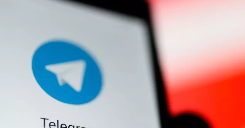 Ускорим Telegram : мошенники наживаются на замедлении мессенджера в России