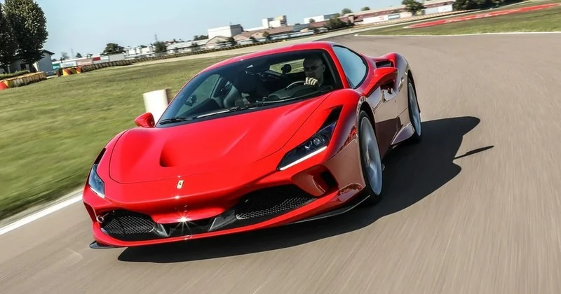 Каждый сотрудник Ferrari получит рекордную премию в размере 14,9 тыс. евро