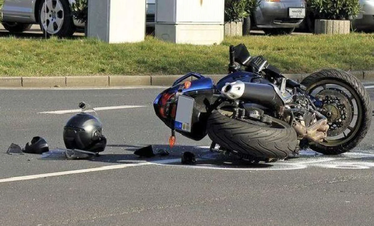 Bakıda daha bir motosiklet qəzası 2 yaralı