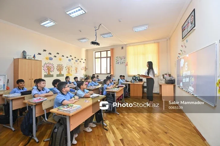 Продлен срок уточнения адресов для записи первоклассников в Баку и Сумгайыте