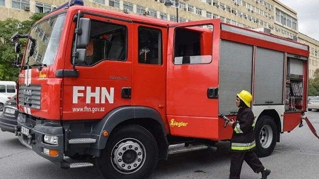 “28 May” metrostansiyasının yaxınlığında mağazada yanğın oldu KONKRET