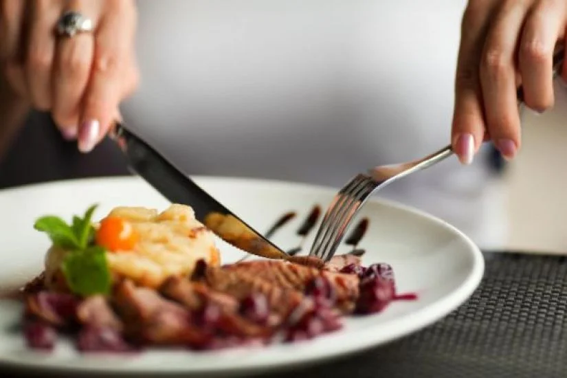 Bakıda vətəndaş restoranda iftar zamanı öldü Yeni Gündəm