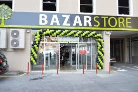 Bazarstore da insanlara yemək üçün HEYVAN YEMİ satılır... BU NƏDİ BELƏ?..