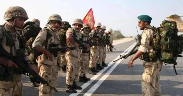 SEPAH əsgərləri bazadan QAÇIR