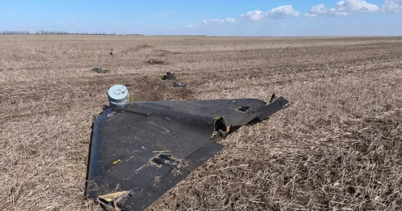 Обломки дрона нашли в поле рядом с молдавско украинской границей