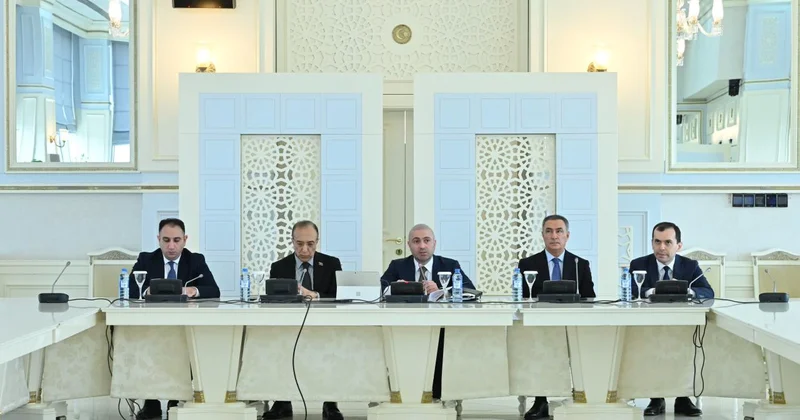 Milli Məclisdə vəzifəyə yeni təyin olunmuş hakimlərlə görüş keçirilib FOTO