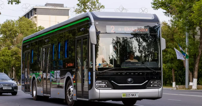 Более половины жителей столицы Узбекистана планируют пересадить на автобусы и метро