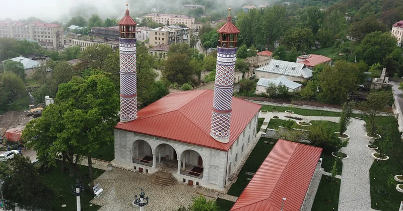 Şuşanın memarlıq abidələri qədim tarixə malik məscidlər