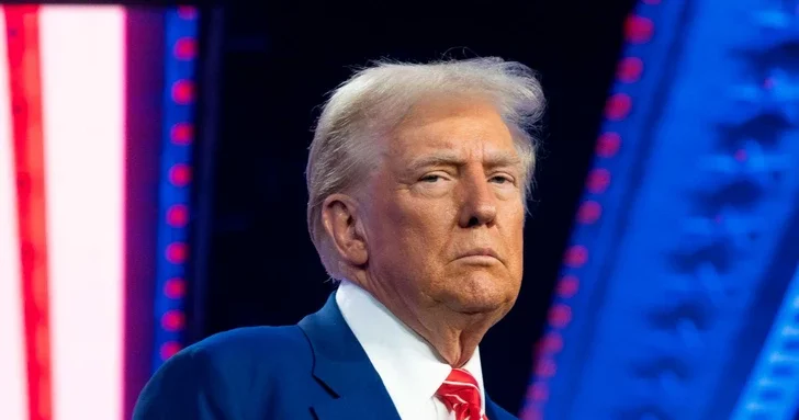 Трамп ужесточает борьбу с трансгендерами: новый закон и угрозы конгрессменам
