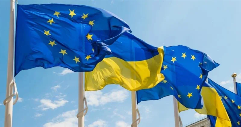 Еврокомиссия намерена снять на саммите ЕС вето Венгрии на выделение €90 млрд для Киева