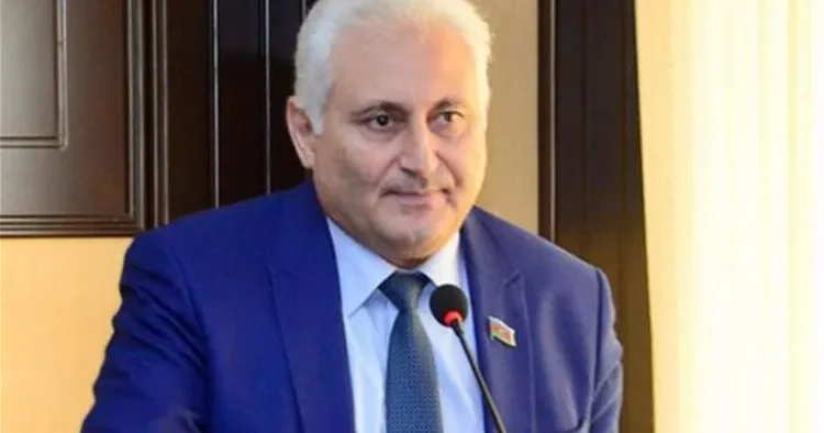 Avropa İttifaqı ilə ABŞ arasında münasibətlər getdikcə daha da gərginləşir Deputat