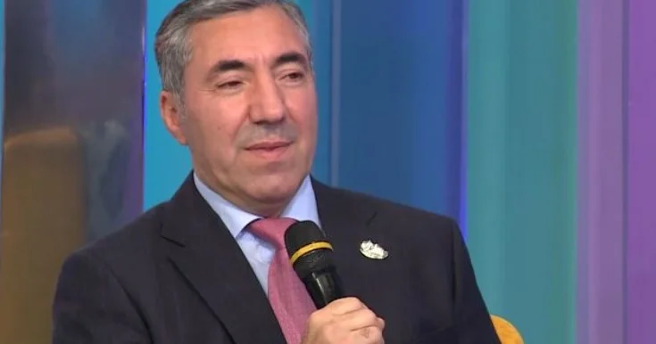 Ehtiram Hüseynov qızlarından danışdı