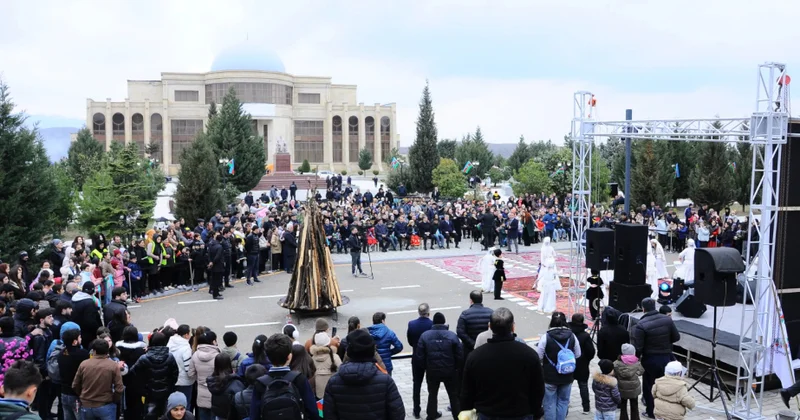 Şəhid övladları bayram tonqalını yandırıblar
