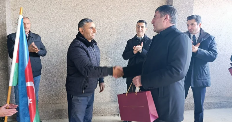 Очередное переселение в Агдере еще 41 семья вернулась к родным очагам