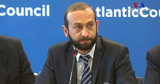 Ararat Mirzoyan Omanda nəyi müzakirə edib?