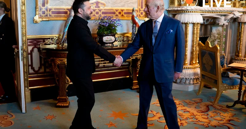 Zelenski Londondadır Kralla görüşdü