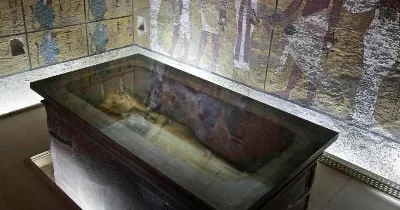 “Hökmdarın lənəti”: Bu məzarı açanlar niyə tez ölürlər?
