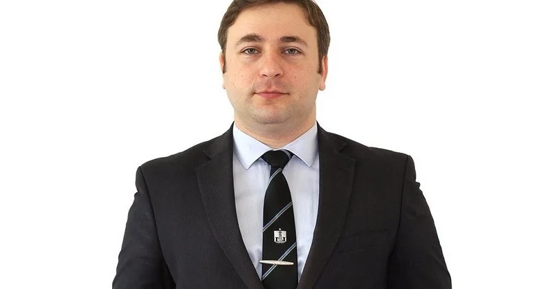 Elmar Babanlıdan boksçunun 48 aylıq cəzalandırılmasına MÜNASİBƏT