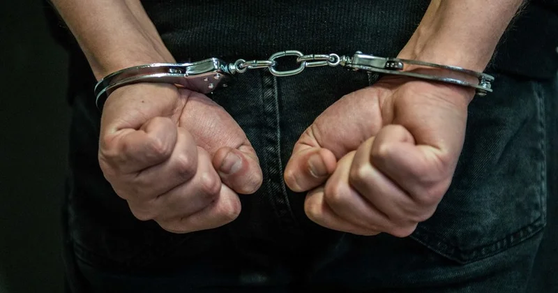 Жителя Баку задержали по подозрению в вымогательстве почти 170 тыс. манатов