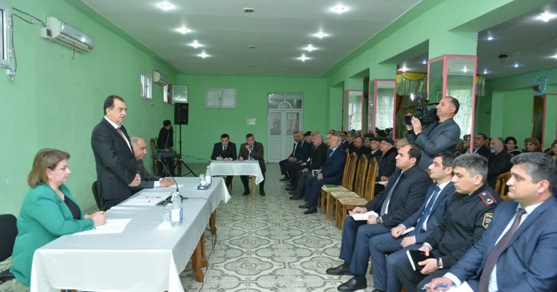 Taleh Qaraşov kənd sakinlərinin problemlərini dinlədi FOTOLAR