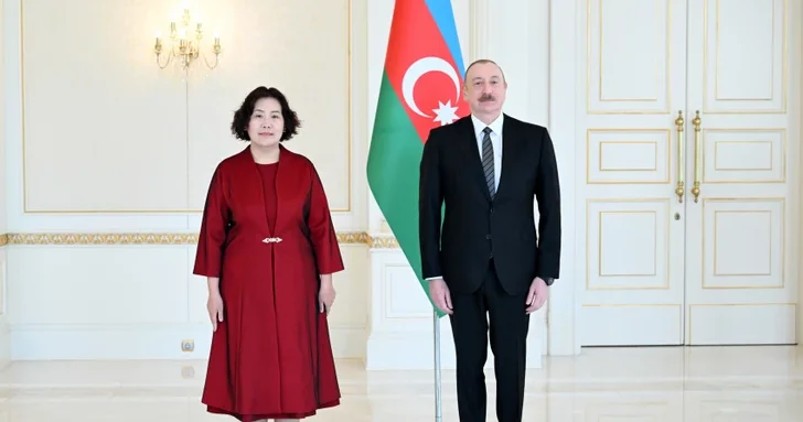Президент Ильхам Алиев принял верительные грамоты новоназначенного посла Китая в Азербайджане