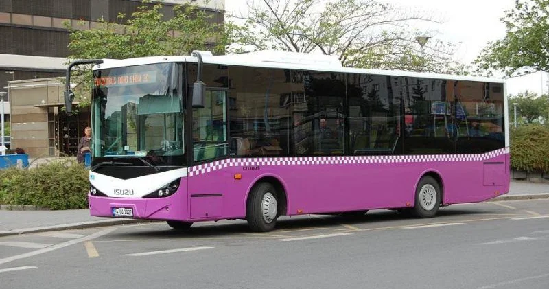 Avtobus sürücüsü qadın sərnişini gediş haqqını ödəmədiyinə görə döydü CƏZA