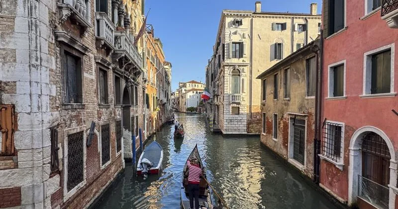 Venesiya gedən turistlərin diqqətinə: giriş haqqı var