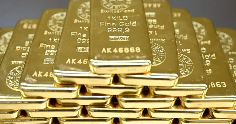 Əmtəə bazarlarında qızıl 3 350 dollardan yuxarı səviyyədə ticarət olunur