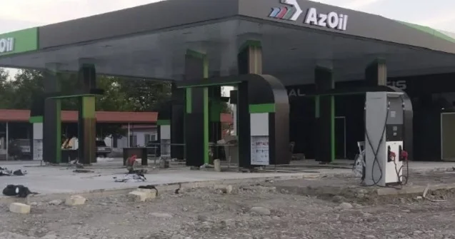 Müdir yağış sularını təmizləmək istəyərkən öldü