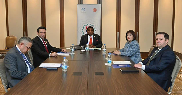 İstanbuldakı görüşdə nələr danışılıb? Fotolar