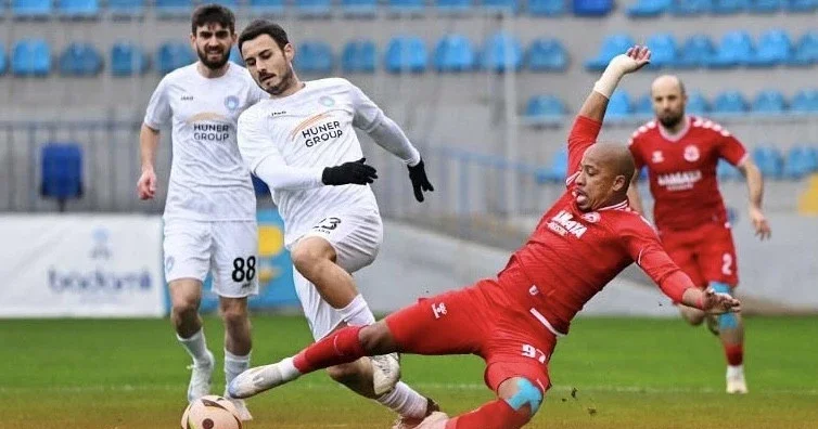 “Araz” Sumqayıtda “Turan”ı qəbul edir YENİLƏNİR