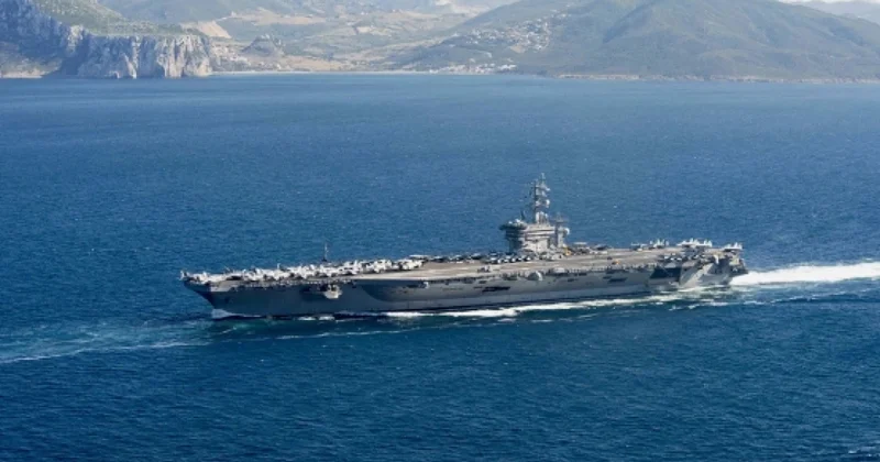 Горел атомный авианосец: пострадали моряки